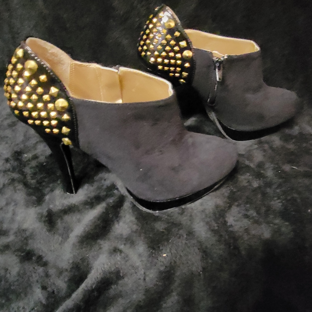 Bongo high heels